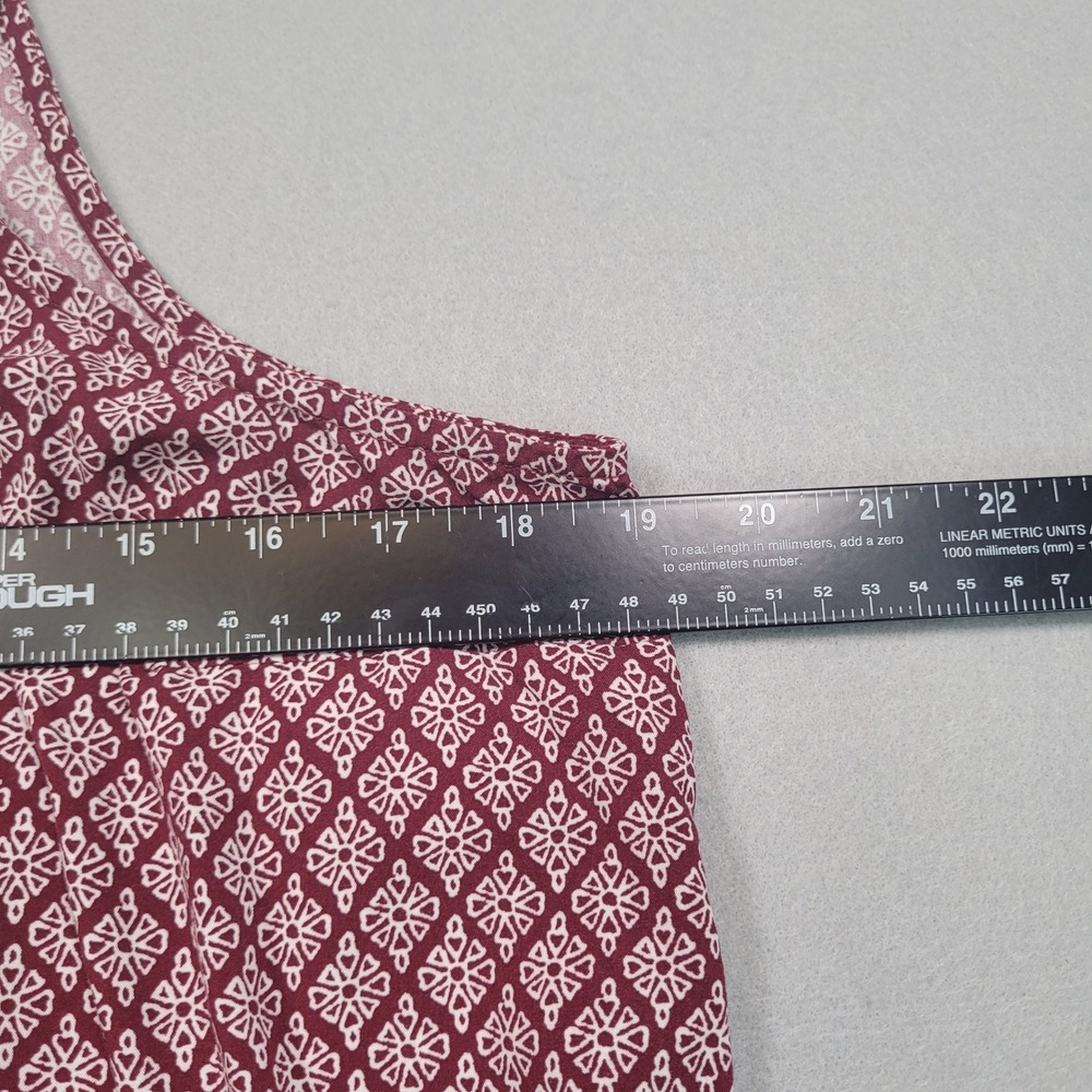 Old Navy Womens Medium Maroon Geometric High Neck Sleeveless Cami Tank Top - Picture 4 of 6